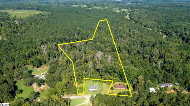 $229,900 | 3190 Apple Orchard Road, Clinton, SC 29325