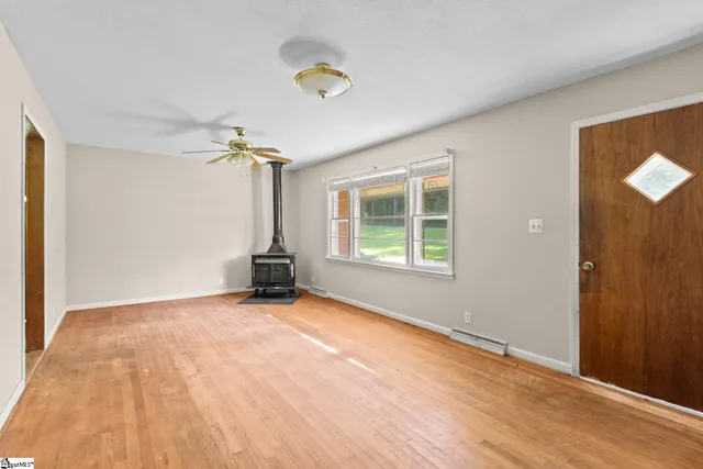 $229,900 | 3190 Apple Orchard Road, Clinton, SC 29325