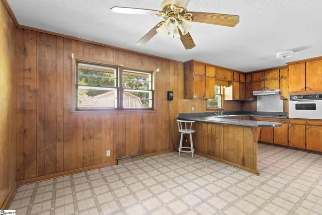 $229,900 | 3190 Apple Orchard Road, Clinton, SC 29325