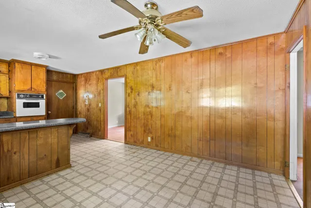 $229,900 | 3190 Apple Orchard Road, Clinton, SC 29325