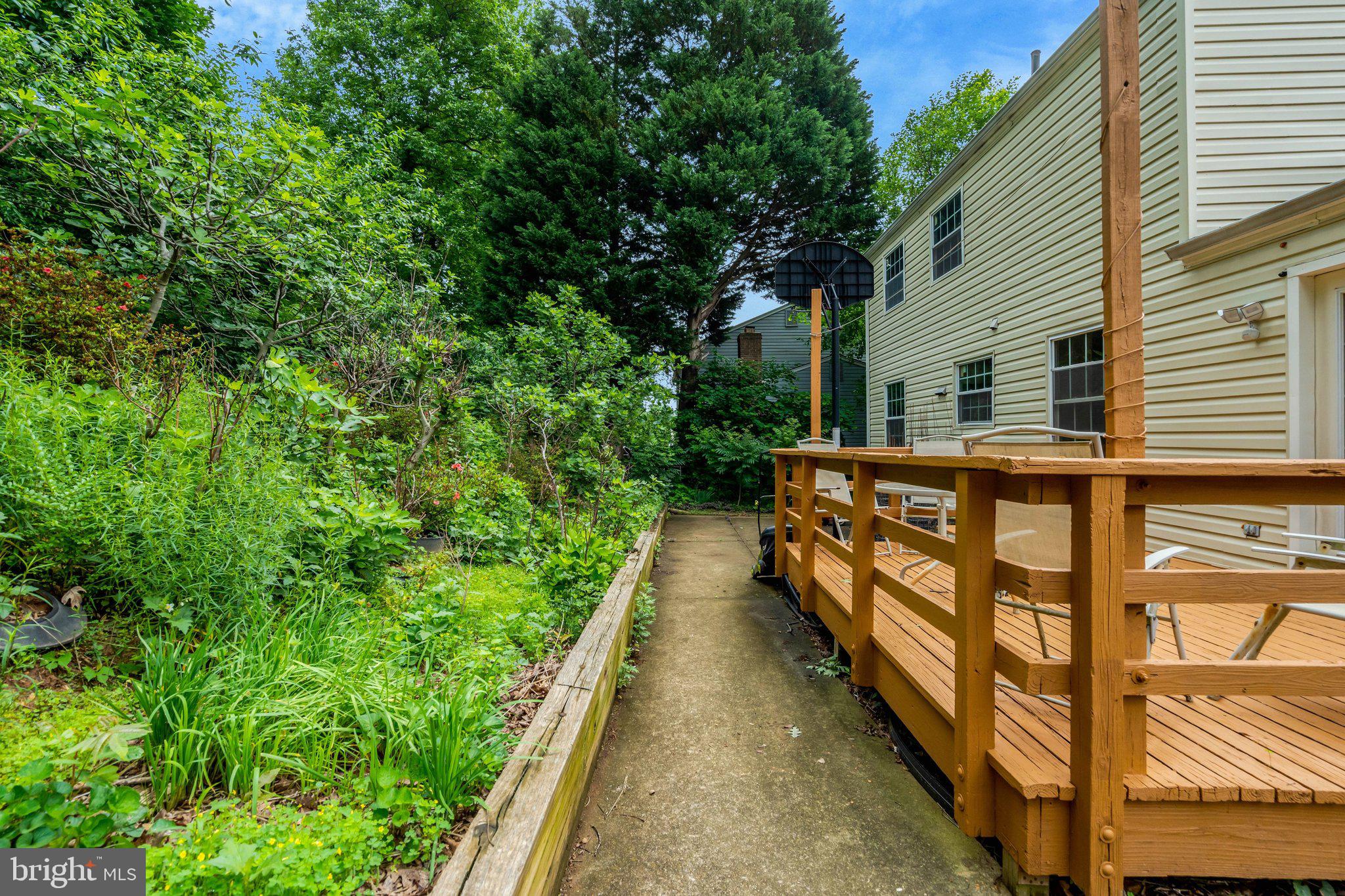 5759 Heming Avenue Springfield, VA 22151 - Photo 50 of 54