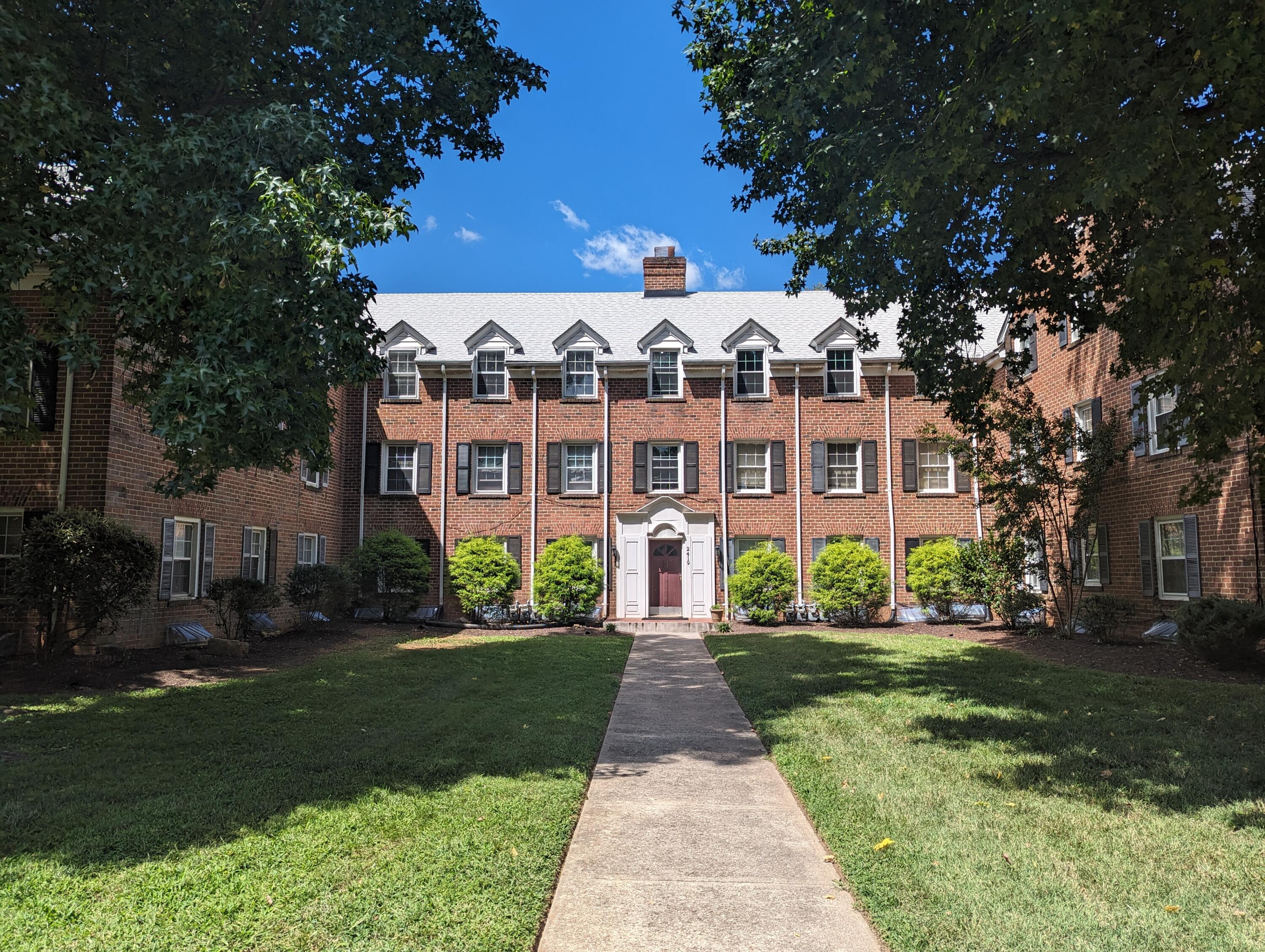 2419 Longview Avenue Southwest, Unit 12 Roanoke, VA 24014 - Photo 12 of 13 2419 Longview Ave SW