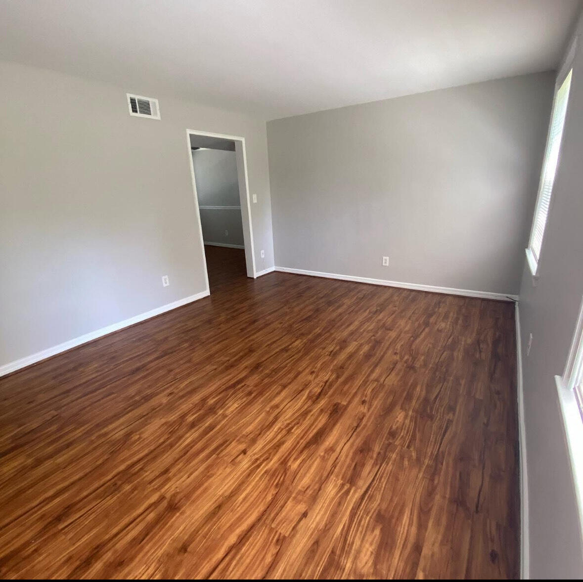 2419 Longview Avenue Southwest, Unit 12 Roanoke, VA 24014 - Photo 7 of 13 2419 Longview Ave SW