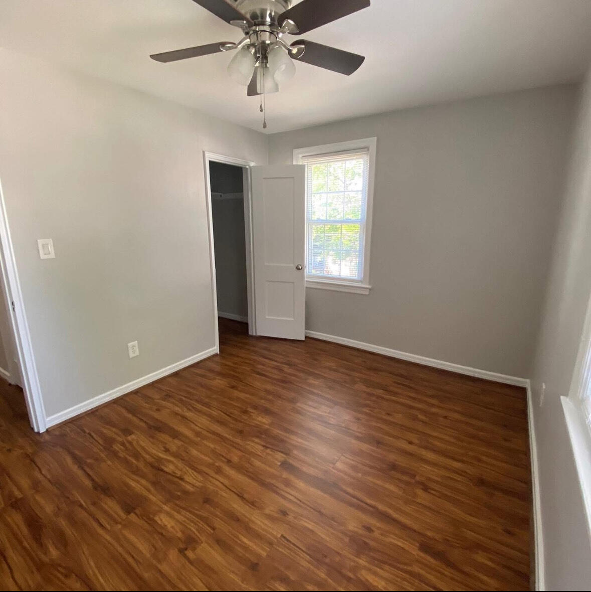 2419 Longview Avenue Southwest, Unit 12 Roanoke, VA 24014 - Photo 9 of 13 2419 Longview Ave SW