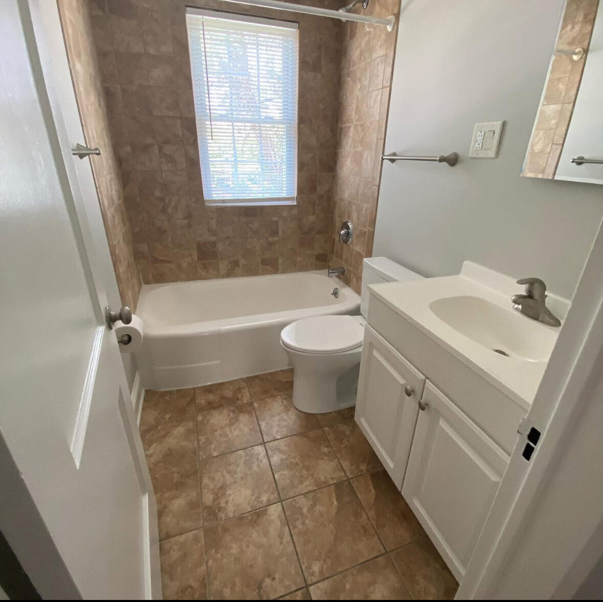 2419 Longview Avenue Southwest, Unit 12 Roanoke, VA 24014 - Photo 10 of 13 2419 Longview Ave SW