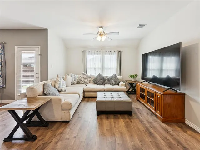 $319,900 | 607 Rawhide Way, Princeton, TX 75407