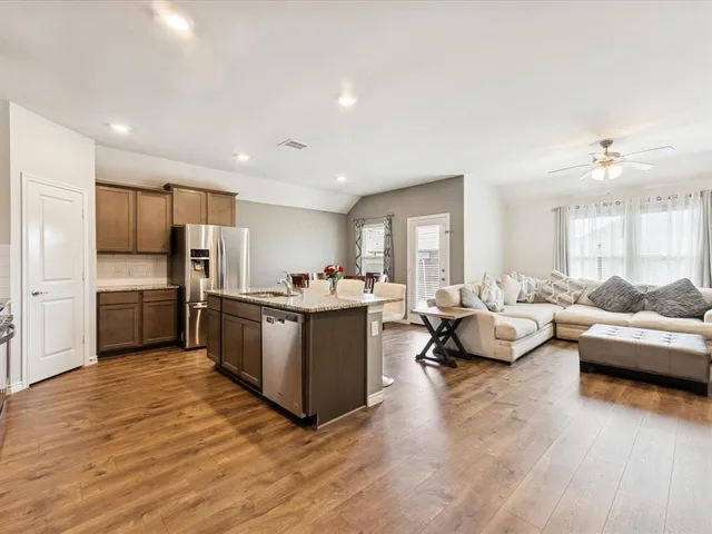 $319,900 | 607 Rawhide Way, Princeton, TX 75407