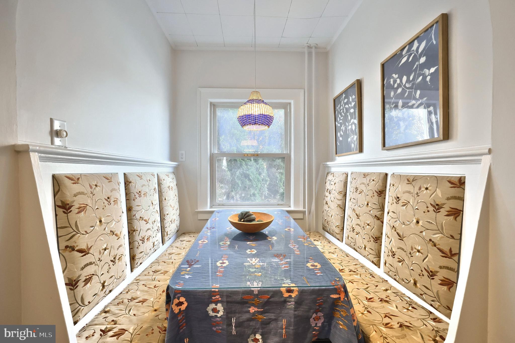 1501 3rd Avenue York, PA 17403 - Photo 16 of 40 a living room with furniture and a painting on the wall