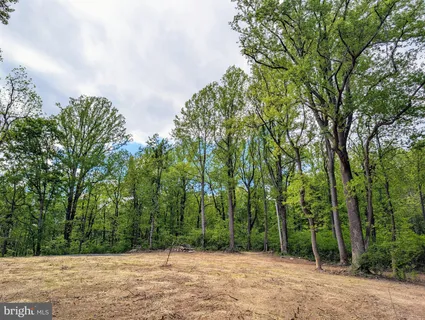 $230,000 | 3964 Hidden Valley Lane, Linden, VA 22642
