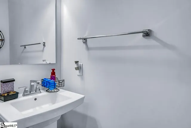 $313,999 | 516 Martin Crk Drive, Simpsonville, SC 29680