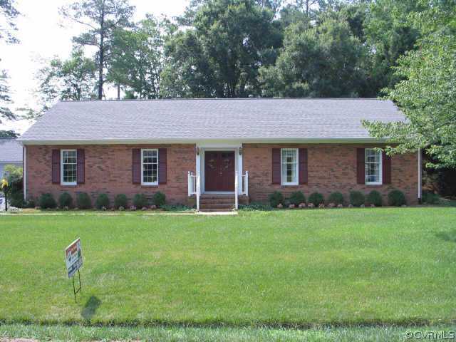 2821 Braidwood Road Richmond, VA 23225 - Photo 1 of 10 Exterior Front - Front