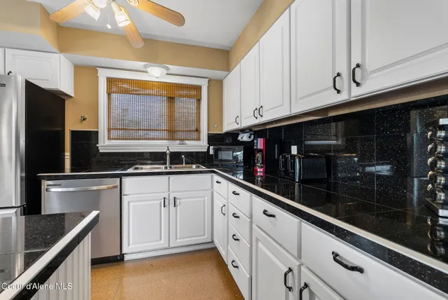 $549,000 | 720 North 3rd Avenue, Unit 5, Sandpoint, ID 83864