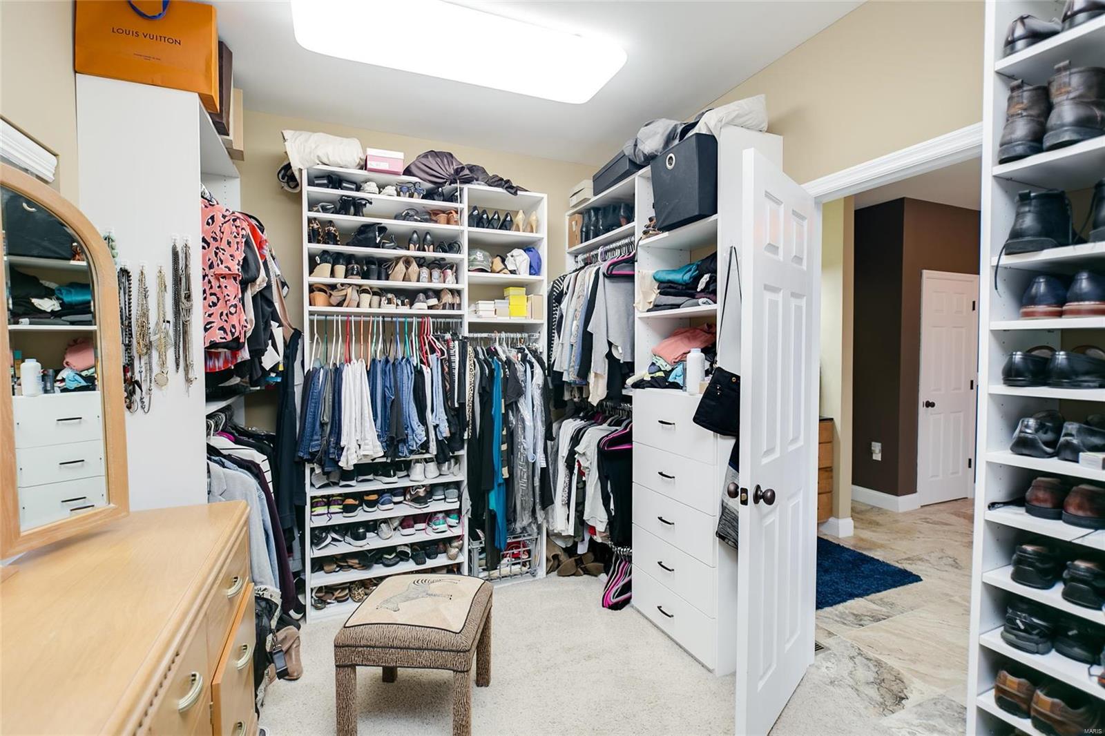 828 Ringer Court St. Louis, MO 63129 - Photo 22 of 40 Gallery Image 22