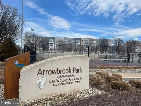 $3,750 | 13372 Sherwood Park Lane, Herndon, VA 20171