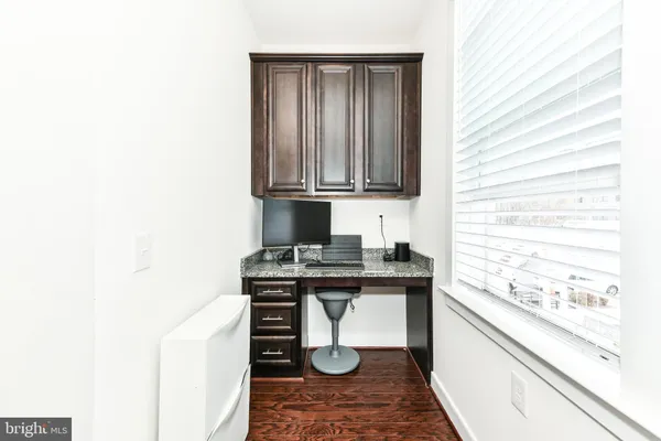 $3,750 | 13372 Sherwood Park Lane, Herndon, VA 20171