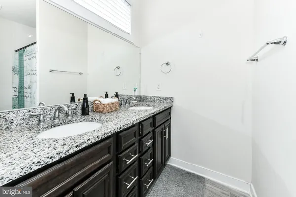 $3,750 | 13372 Sherwood Park Lane, Herndon, VA 20171