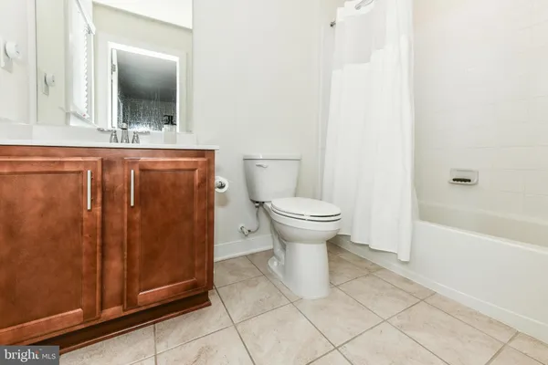 $3,750 | 13372 Sherwood Park Lane, Herndon, VA 20171