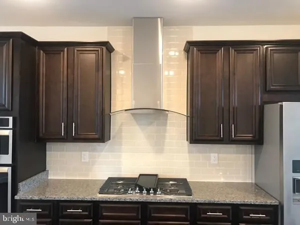 $3,750 | 13372 Sherwood Park Lane, Herndon, VA 20171