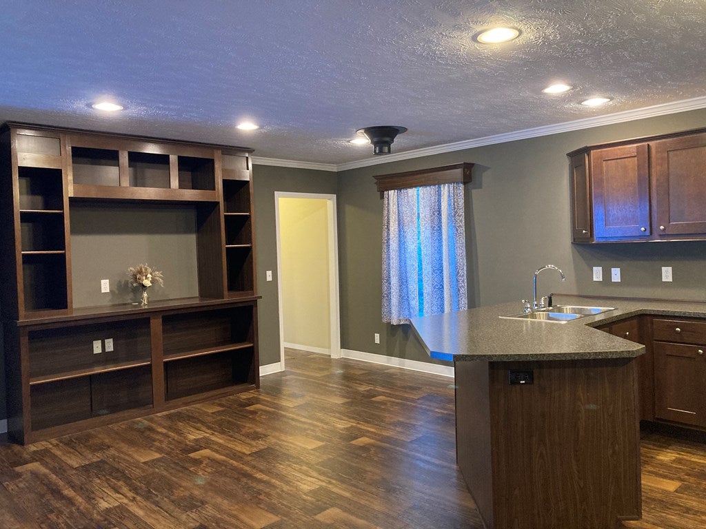 8363 Mountain Road Cedar Bluff, VA 24609 - Photo 16 of 28 Gallery Image 16