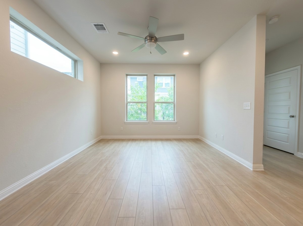 8311 Springsteen Drive, Unit 318 Austin, TX 78744 - Photo 10 of 25