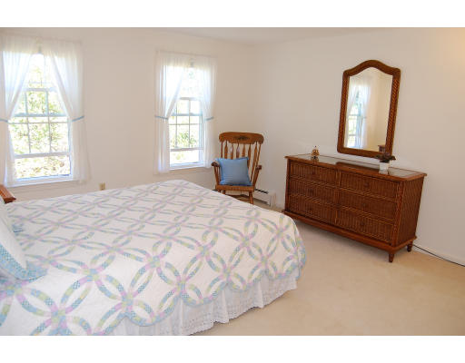 11 Worcester Road Norfolk, MA 02056 - Photo 20 of 22 Gallery Image 20
