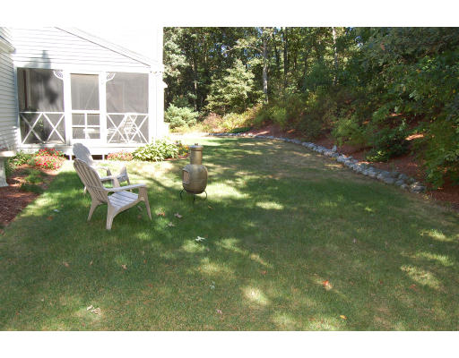 11 Worcester Road Norfolk, MA 02056 - Photo 3 of 22 Gallery Image 3