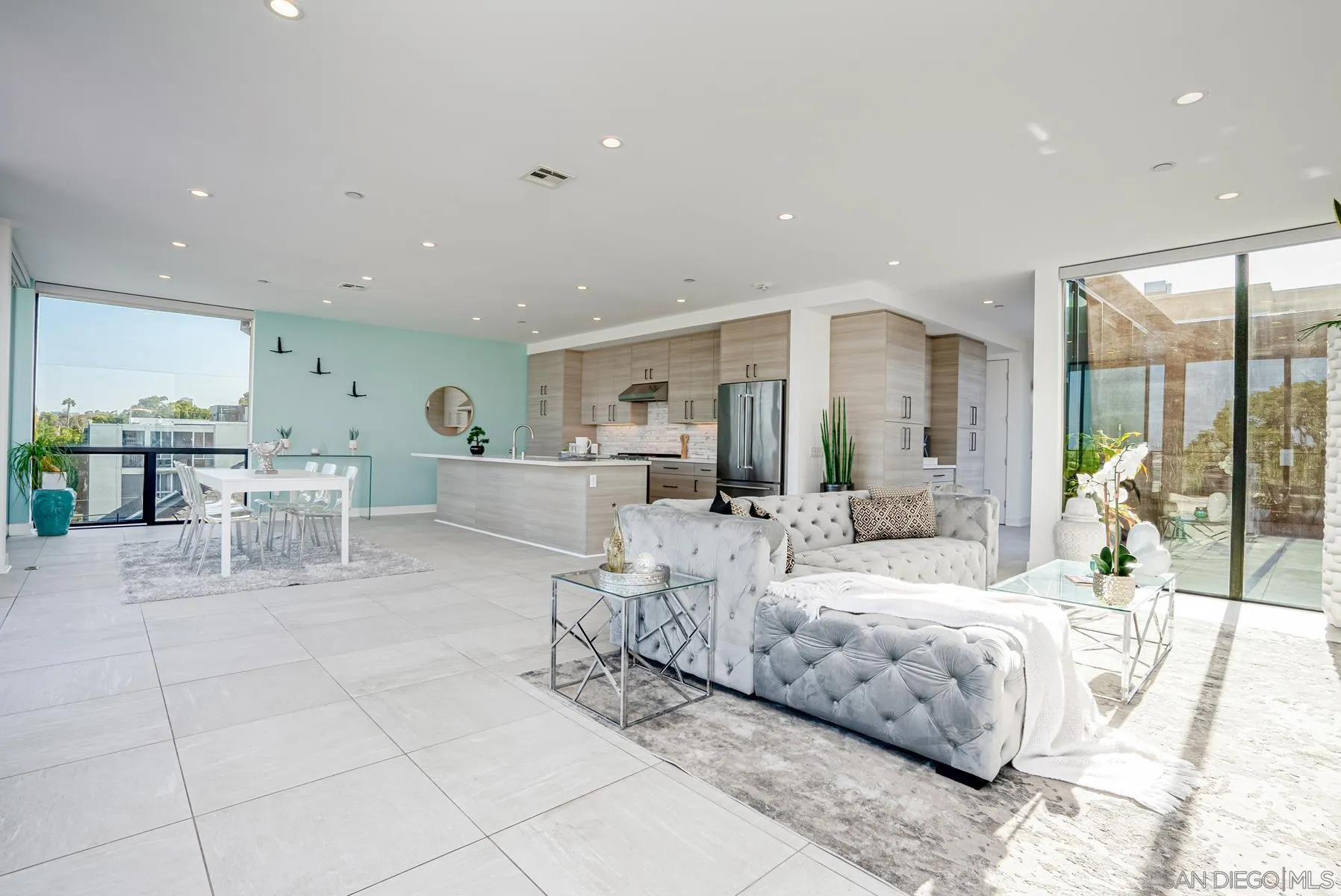 2359 Front Street San Diego, CA 92101 - Photo 8 of 50 a large bedroom with a large bed and furniture