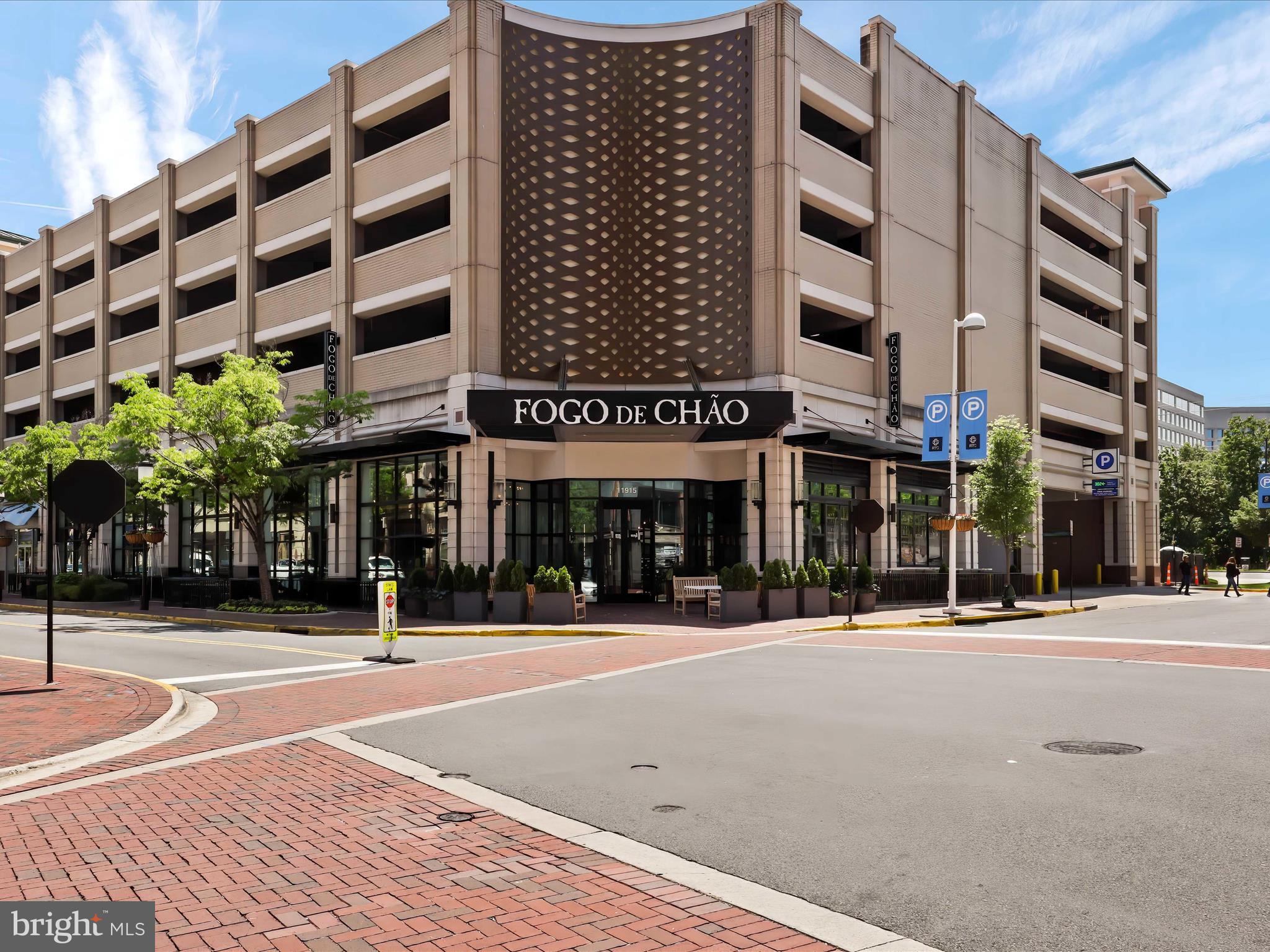 2208 Cartwright Place Reston, VA 20191 - Photo 26 of 37