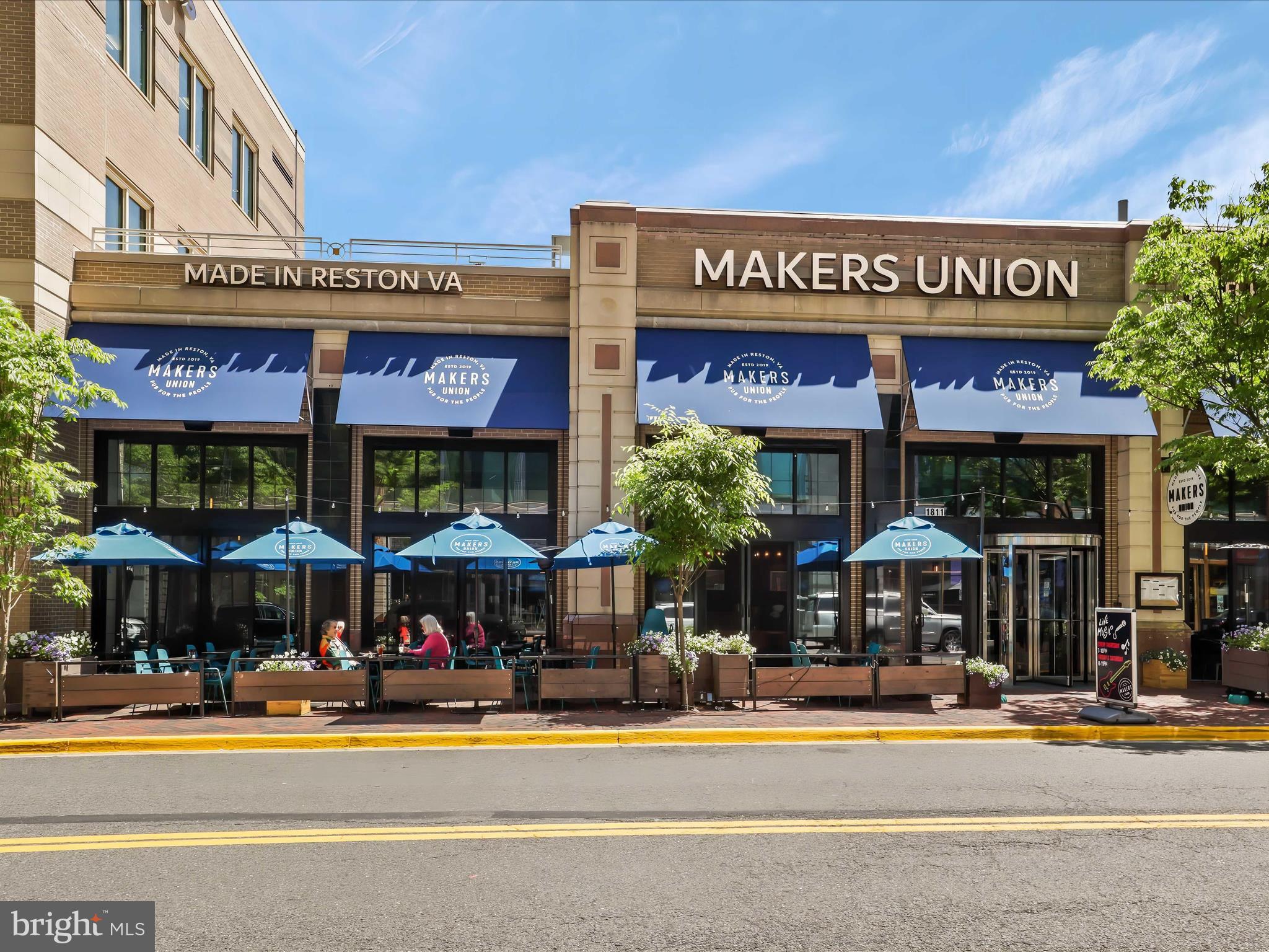 2208 Cartwright Place Reston, VA 20191 - Photo 27 of 37