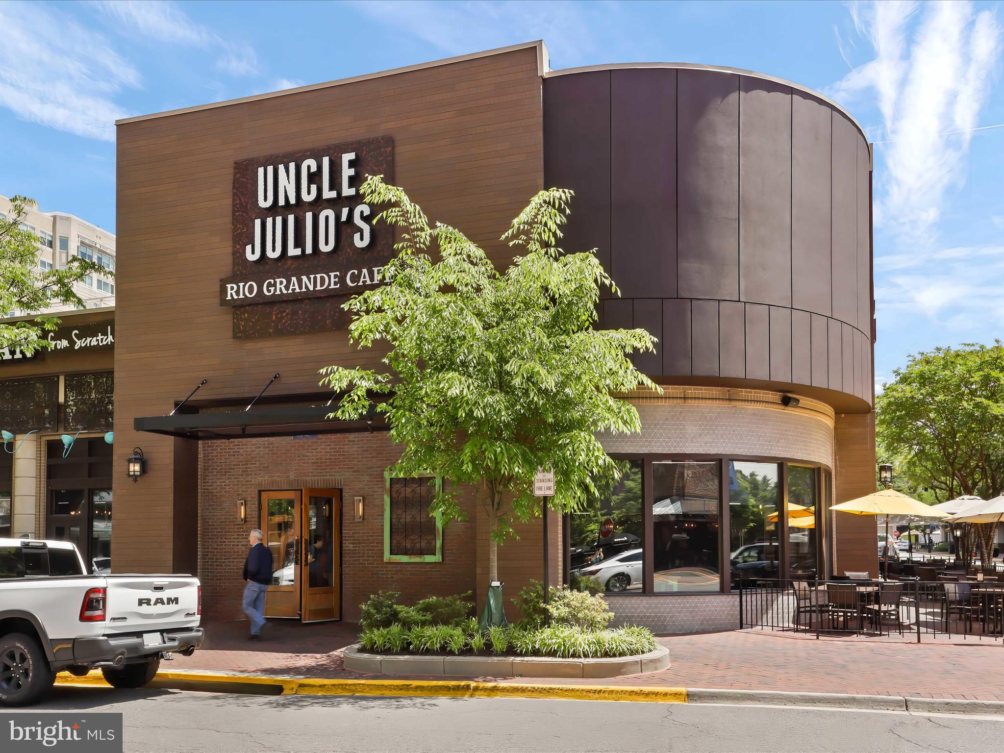 2208 Cartwright Place Reston, VA 20191 - Photo 28 of 37