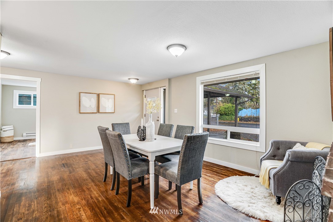 8612 Custer Road Southwest Lakewood, WA 98499 - Photo 4 of 24