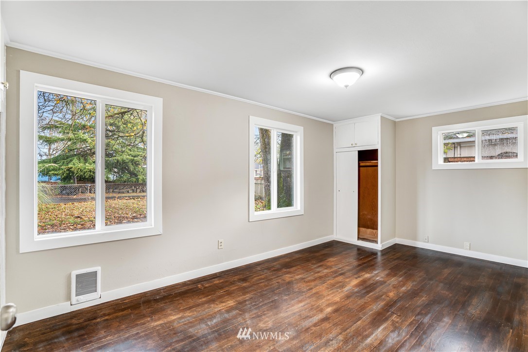 8612 Custer Road Southwest Lakewood, WA 98499 - Photo 10 of 24