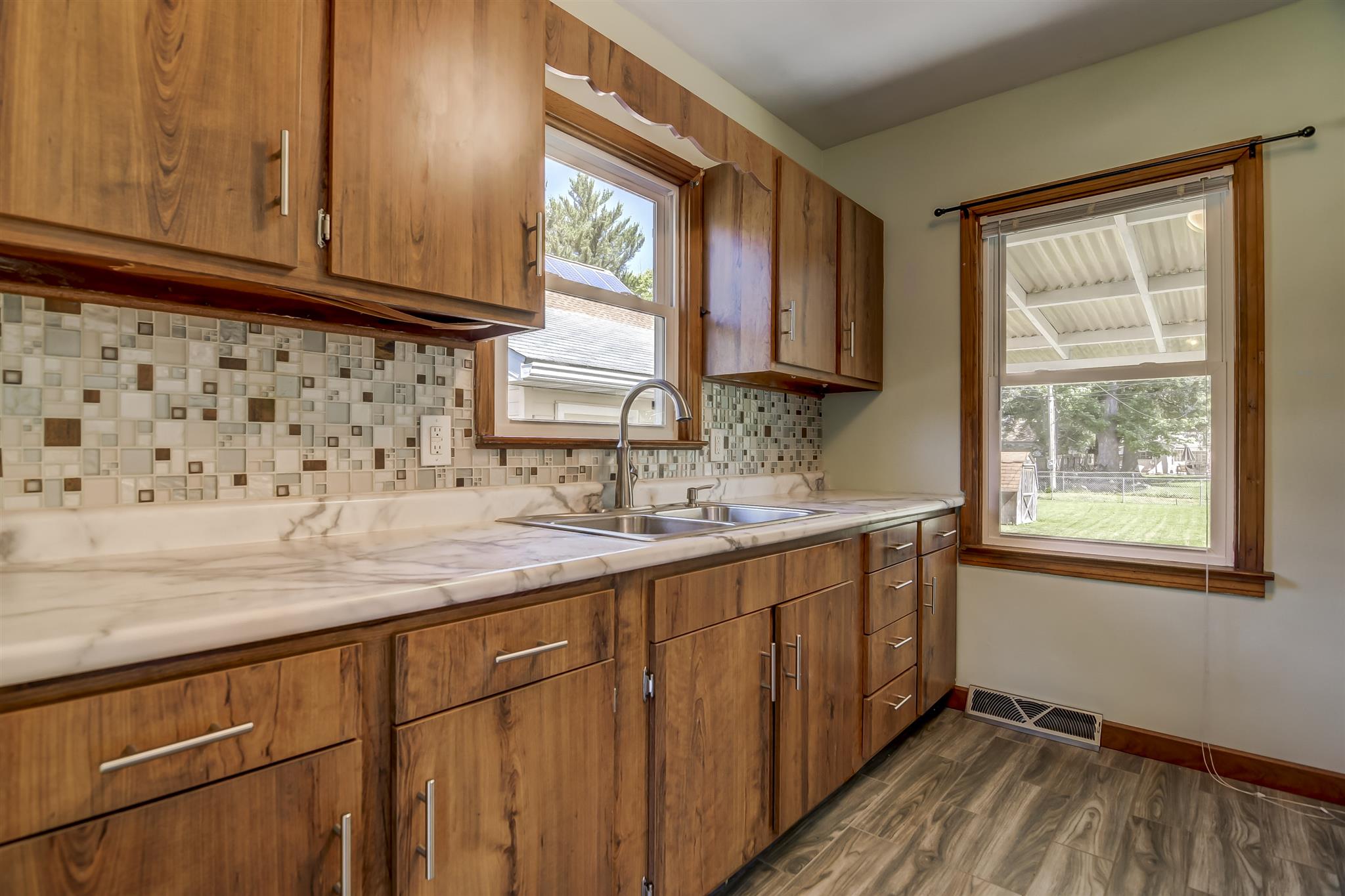 1615 Reed Avenue Springfield, IL 62704 - Photo 7 of 18 Gallery Image 7