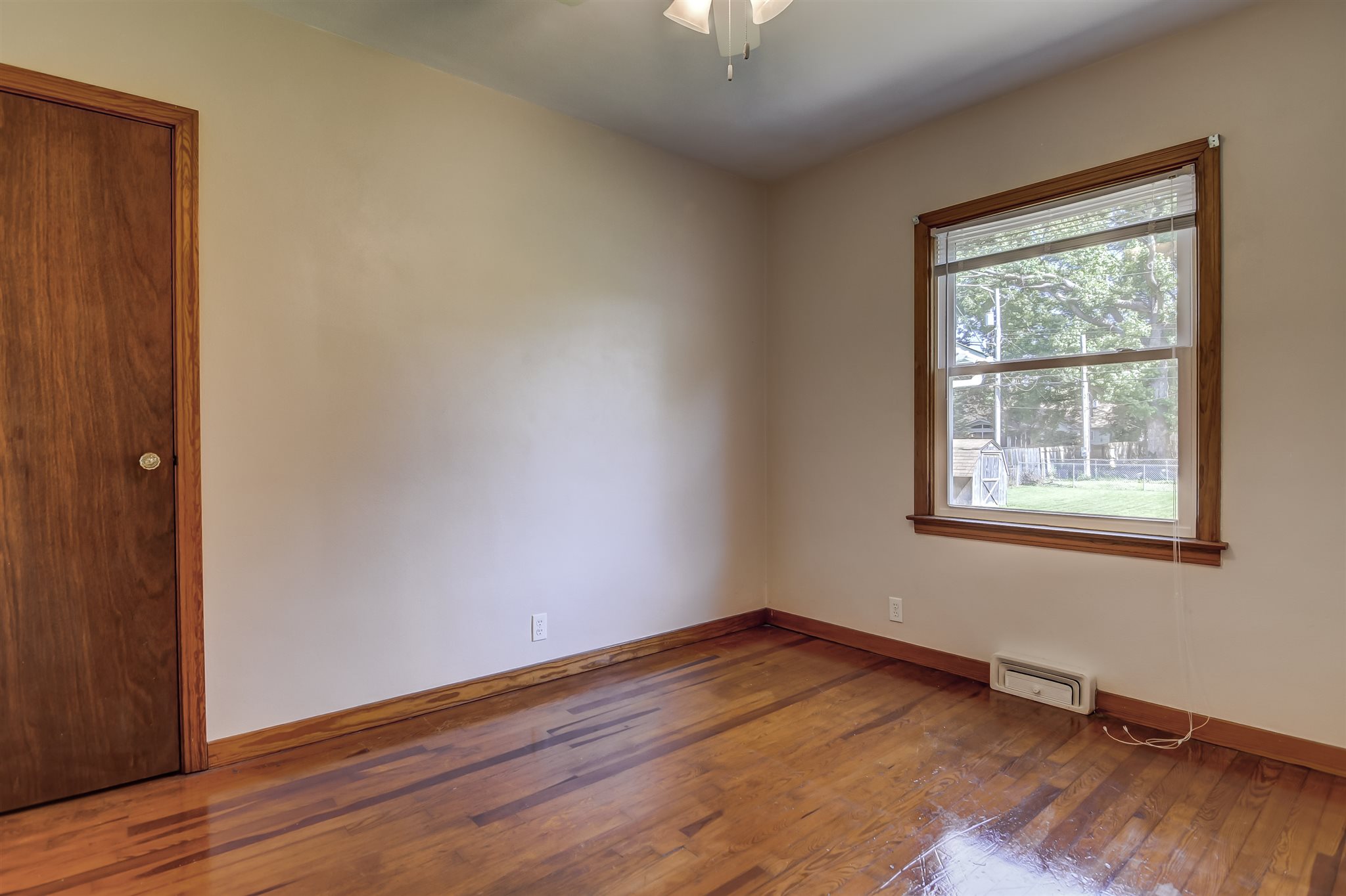 1615 Reed Avenue Springfield, IL 62704 - Photo 10 of 18 Gallery Image 10