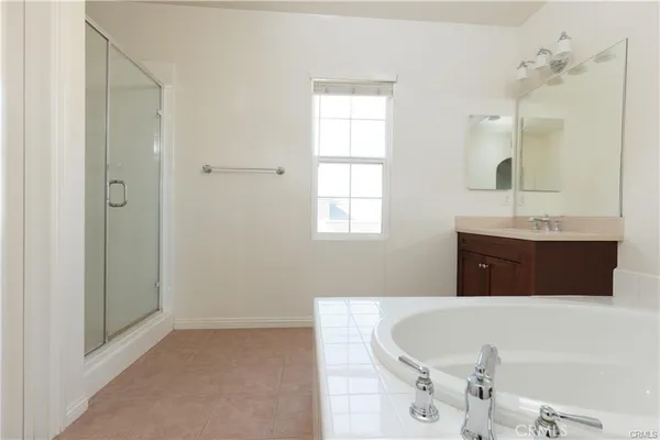 $4,000 | 710 East Valencia Street, Anaheim, CA 92805