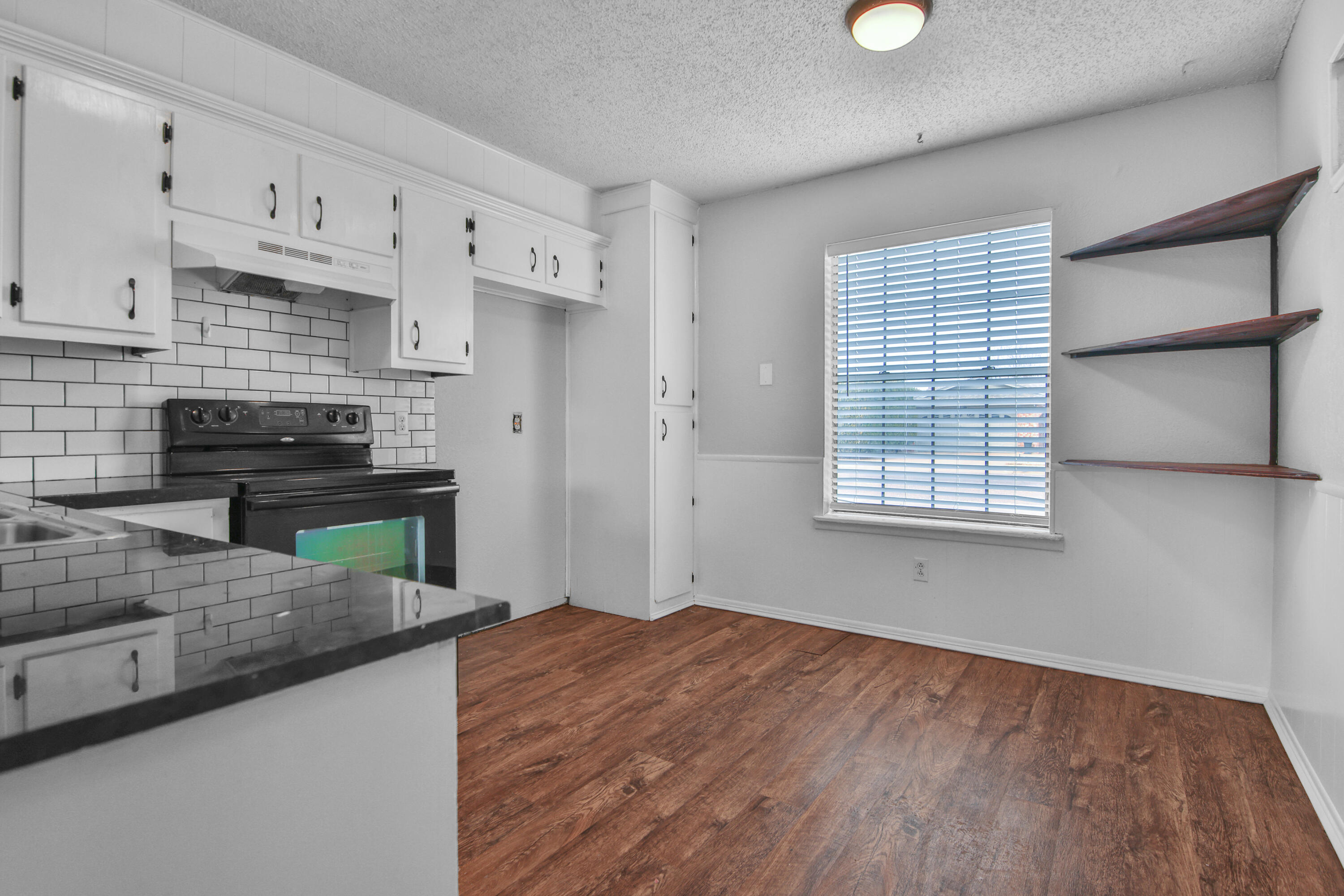 6011 13th Street Lubbock, TX 79416 - Photo 9 of 28 1L1A1808