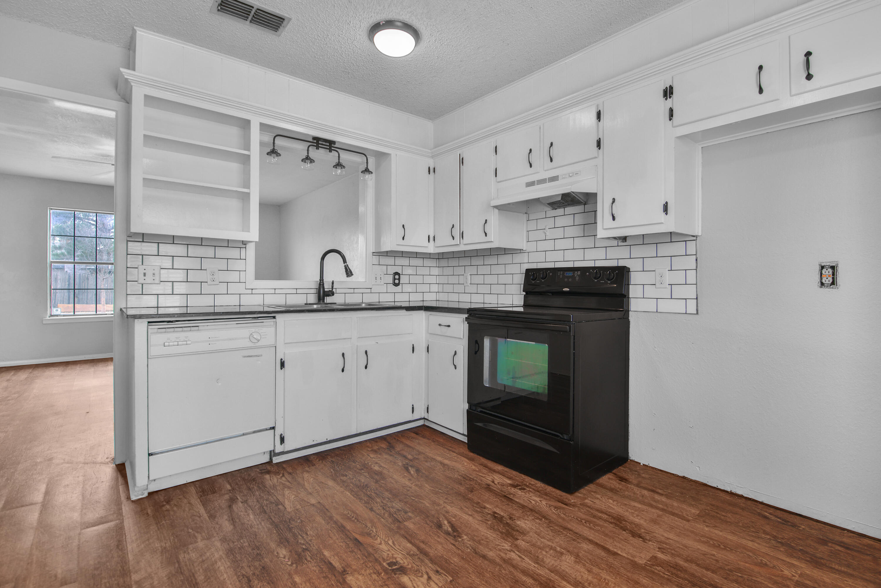 6011 13th Street Lubbock, TX 79416 - Photo 10 of 28 1L1A1809