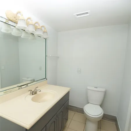 $2,300 | 7355 Woodmont Terrace, Unit 101, Fort Lauderdale, FL 33321