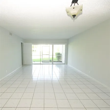 $2,300 | 7355 Woodmont Terrace, Unit 101, Fort Lauderdale, FL 33321