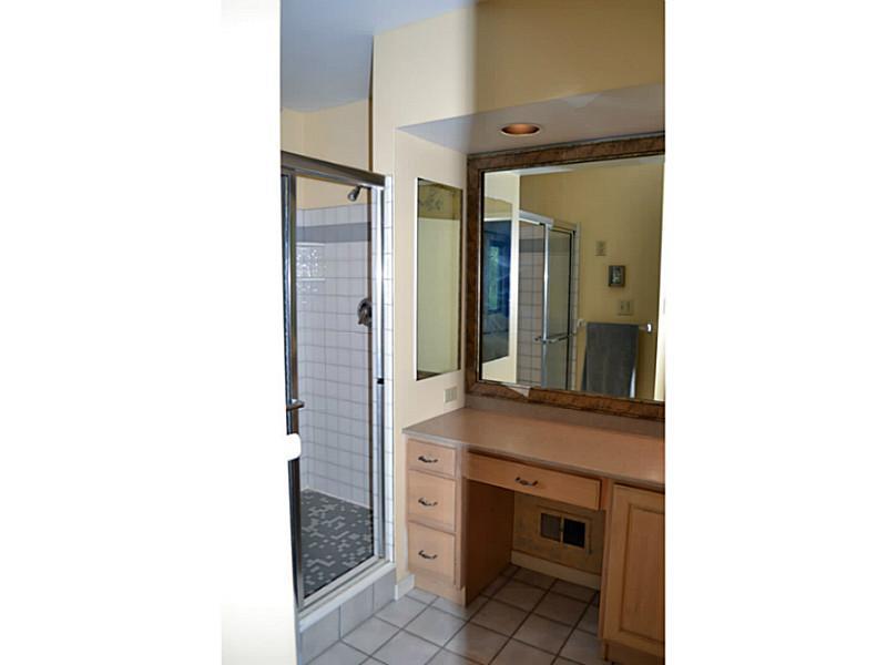 5 Newgate Road Pittsburgh, PA 15202 - Photo 14 of 25 Master Bath/Spa.