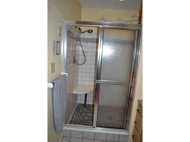 5 Newgate Road Pittsburgh, PA 15202 - Photo 15 of 25 Master Bath/Spa.