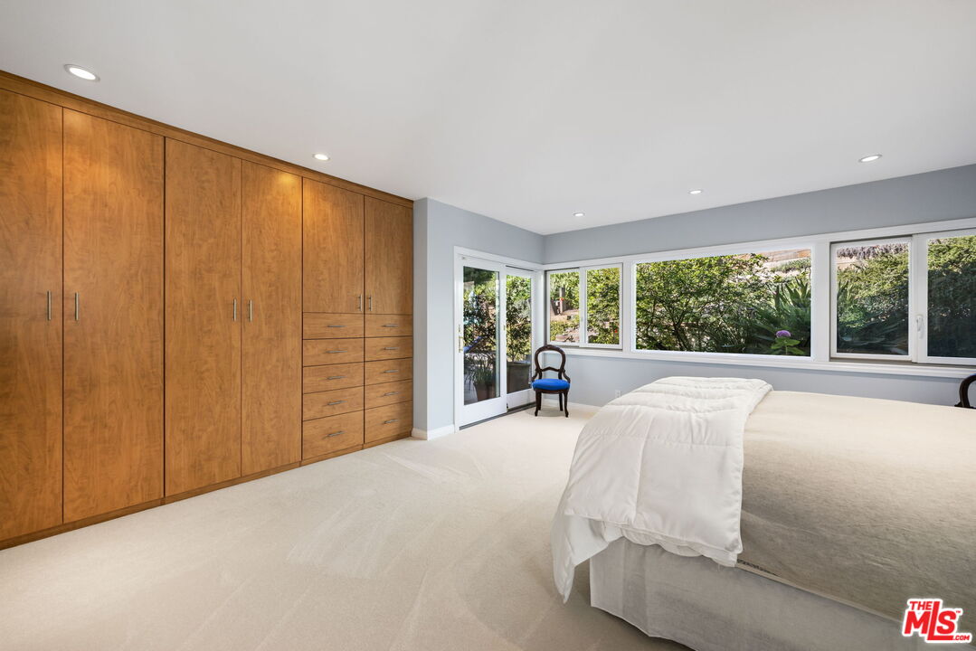 11215 Sunset Boulevard Los Angeles, CA 90049 - Photo 42 of 74