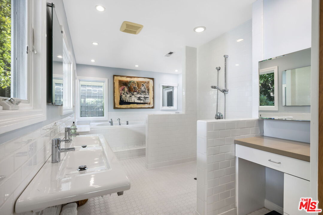 11215 Sunset Boulevard Los Angeles, CA 90049 - Photo 44 of 74