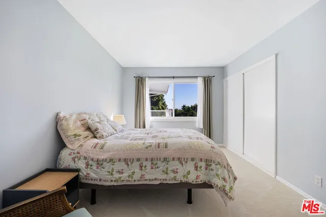 $19,995 | 11215 Sunset Boulevard, Los Angeles, CA 90049