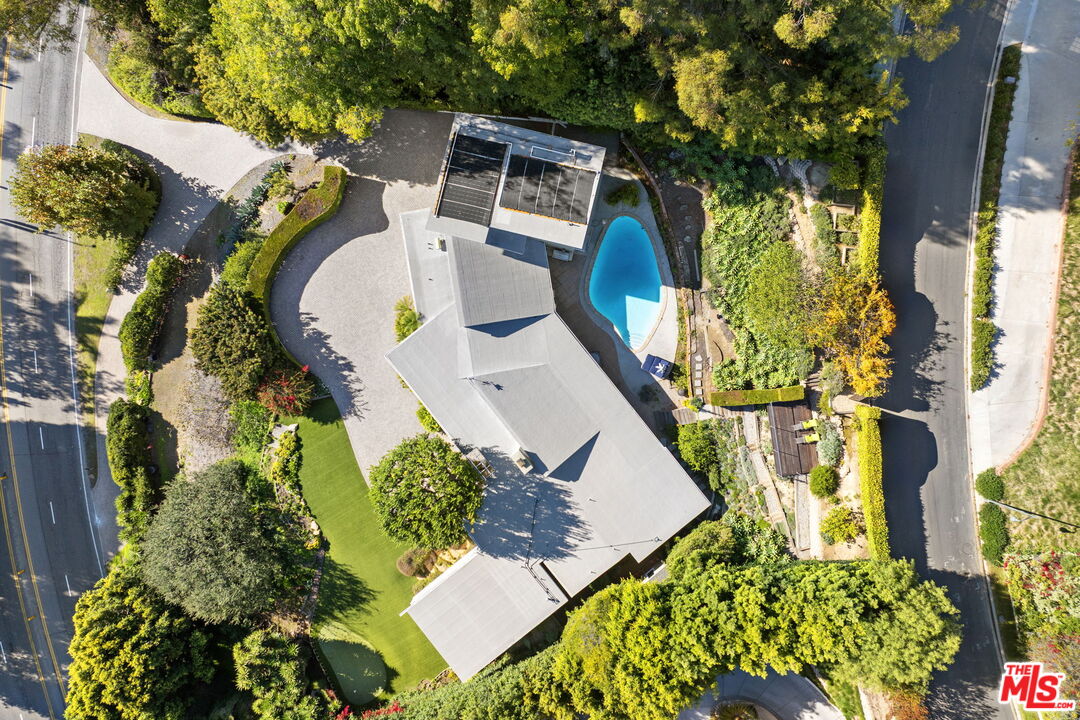 11215 Sunset Boulevard Los Angeles, CA 90049 - Photo 67 of 74