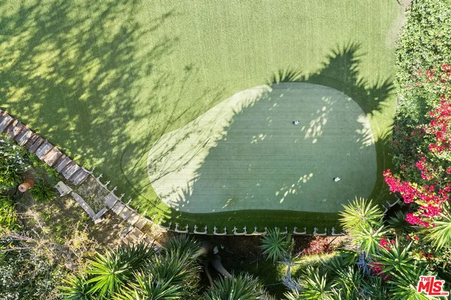 $19,995 | 11215 Sunset Boulevard, Los Angeles, CA 90049