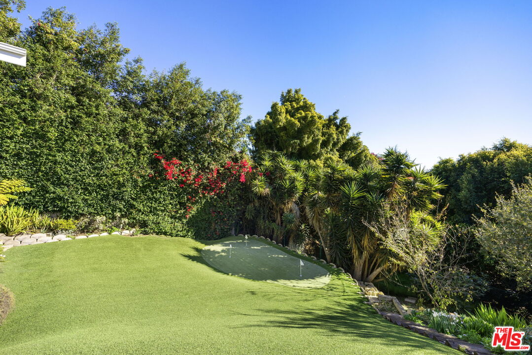 11215 Sunset Boulevard Los Angeles, CA 90049 - Photo 10 of 74