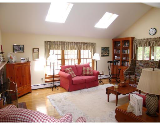 9 Worcester Road Norfolk, MA 02056 - Photo 15 of 26 Gallery Image 15