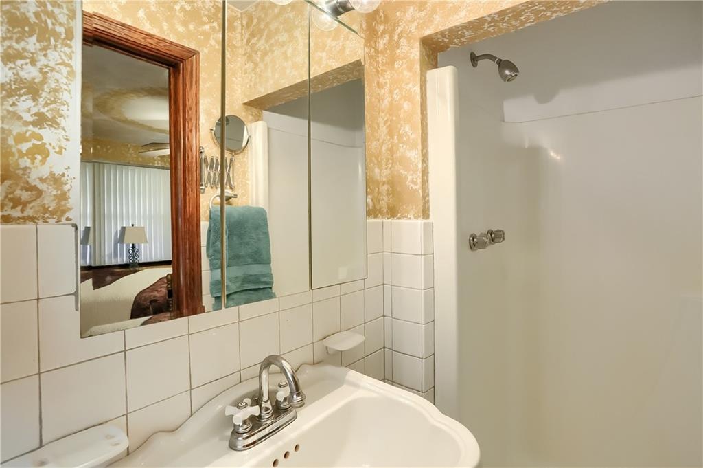 3875 Hogback Road Hermitage, PA 16148 - Photo 17 of 25