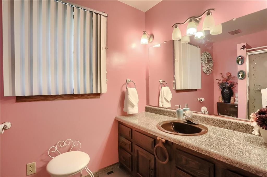 3875 Hogback Road Hermitage, PA 16148 - Photo 19 of 25